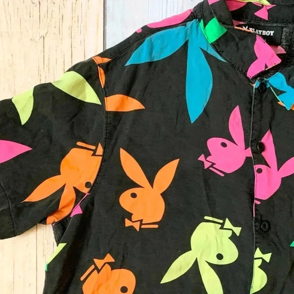 Playboy by pacsun men short sleeve button down shirt - Picture 5 of 10